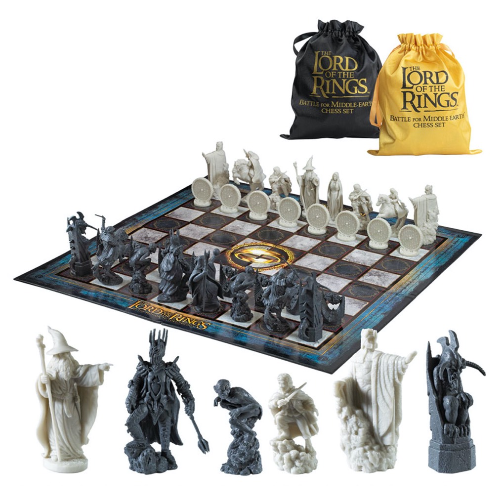 Battle for Middle Earth Chess Set